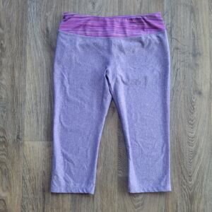 Under armour Purple Capri Fitted Workout Pants Size Medium